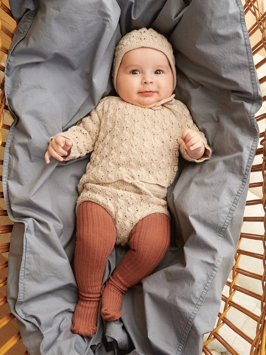 Anleitung LILJA | Cardigan, Diaper Pants,Tights & Bonnet | 2413 myk start Nr. 2