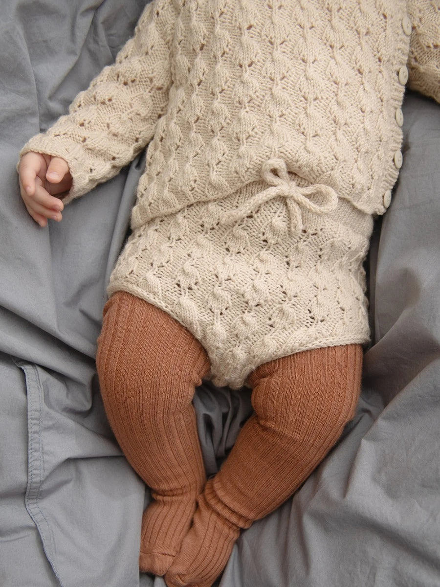 Anleitung LILJA | Cardigan, Diaper Pants,Tights & Bonnet | 2413 myk start Nr. 2
