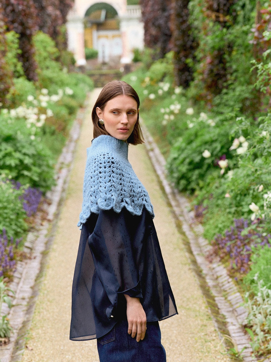 Flowerfield Poncho, Sandnes Garn Anleitung DIY 2606 Nr. 15, Ansicht 2