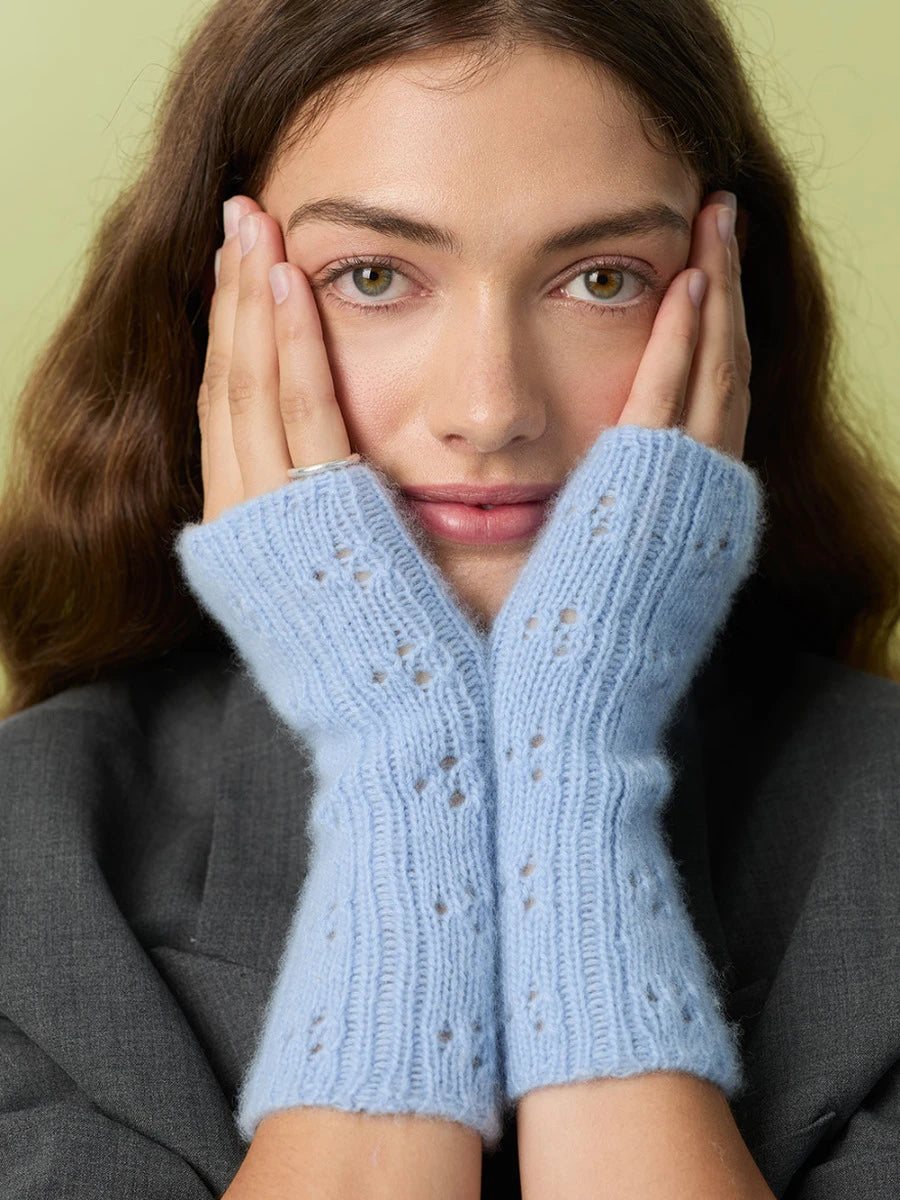Miu Pointelle Mittens Strickanleitung und Garnset von Sandnes Garn aus Cashmere 2607, gestrickt mit Cashmere, Bild 3, Variante 4a Pulswärmer