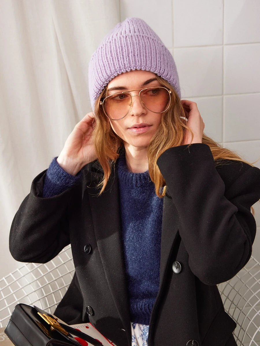 Must-have Beanie Strickanleitung und Garnset von Sandnes Garn aus 2403 DIY, gestrickt mit Double Sunday, Bild 2, einfarbig in Lilac
